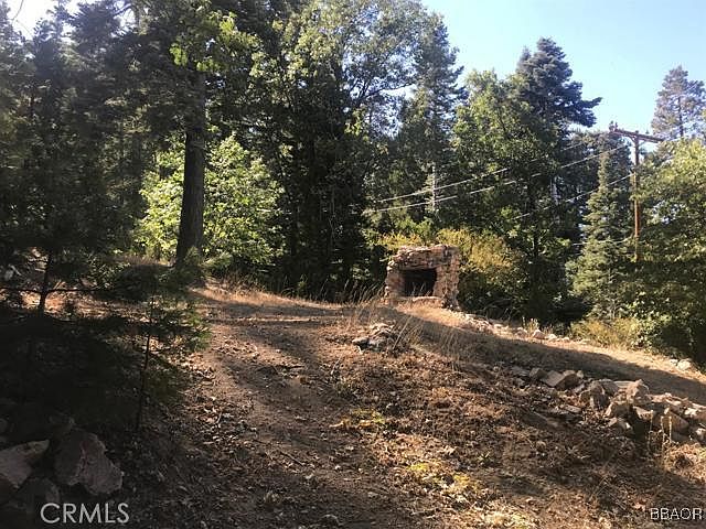 2nd image of 572 Clark