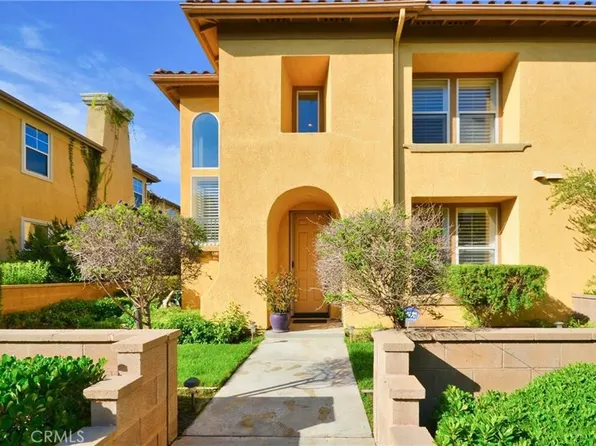 22 Crescent City, Irvine, CA 92602