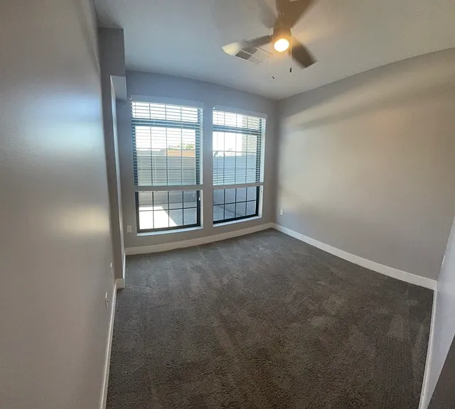 1131 Oak St #303 — Photo 8