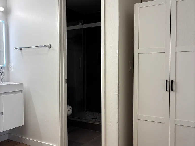 3373 Payne Ave #3 — Photo 23
