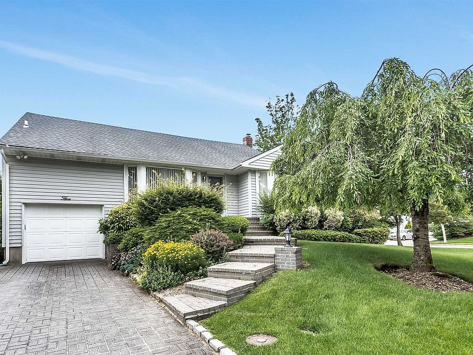 1st image of 5 Saratoga Dr