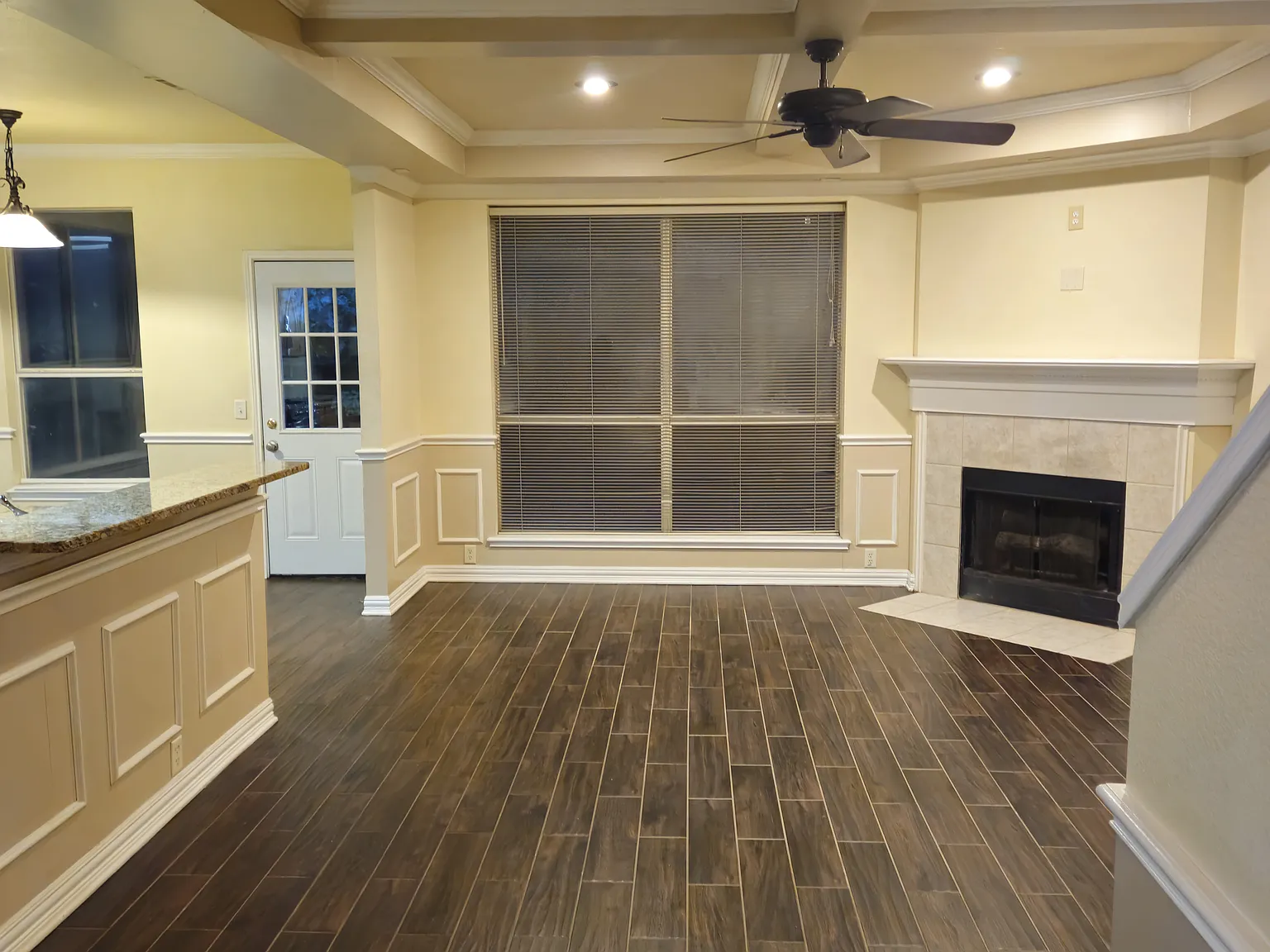 6105 Silverleaf Lane — Photo 2