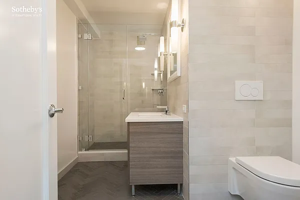 Sold by Sotheby's International Realty | media 6