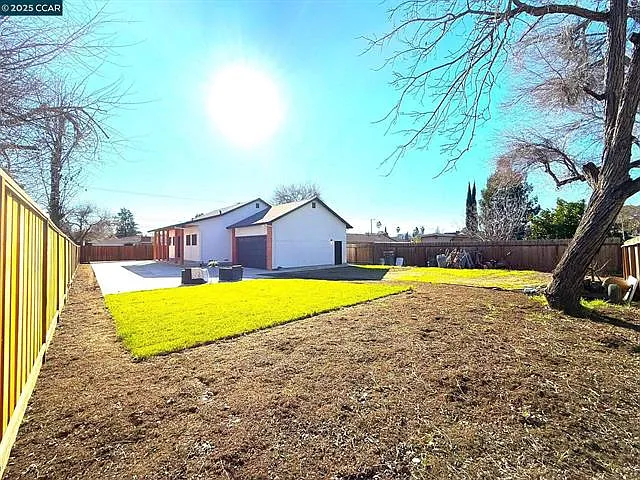 3321 Concord Blvd photo 1