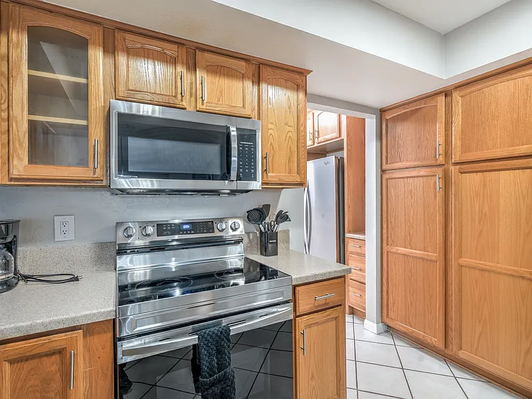 3445 Toquima Cir — Photo 23