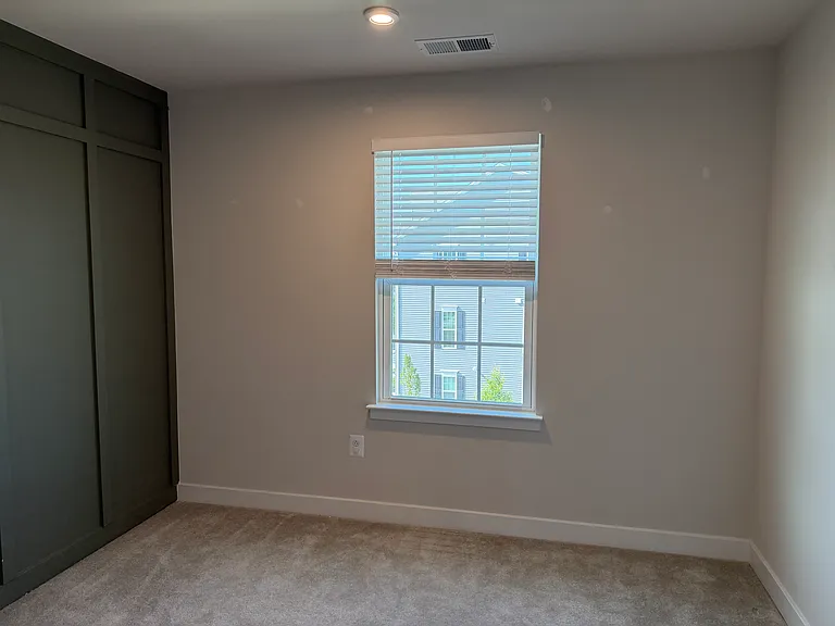 927 Ericcson Ln — Photo 15
