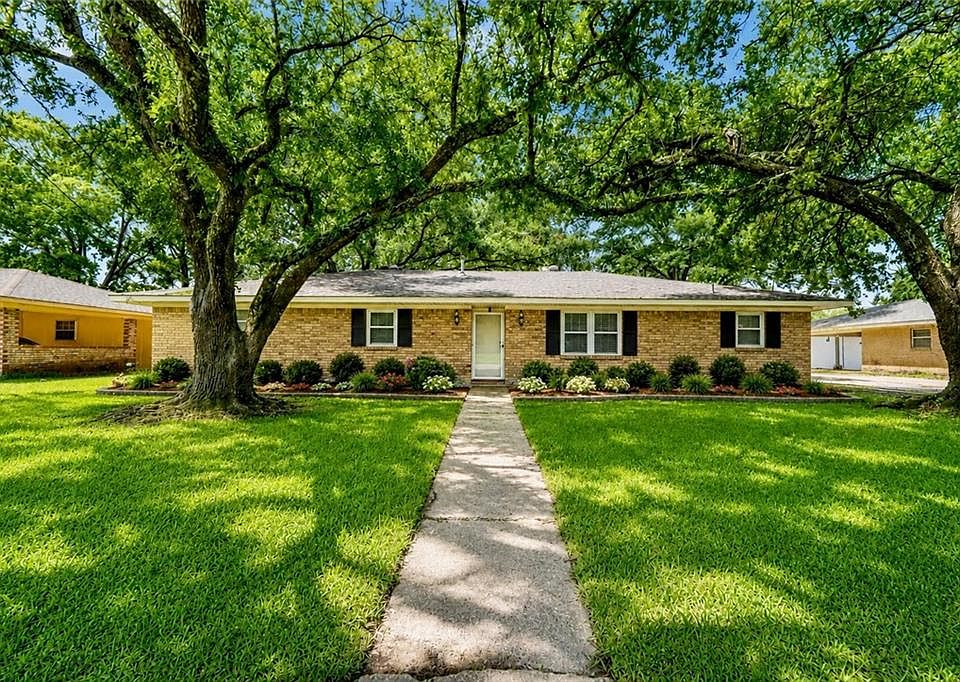 1st image of 5609 Jeff Davis Dr