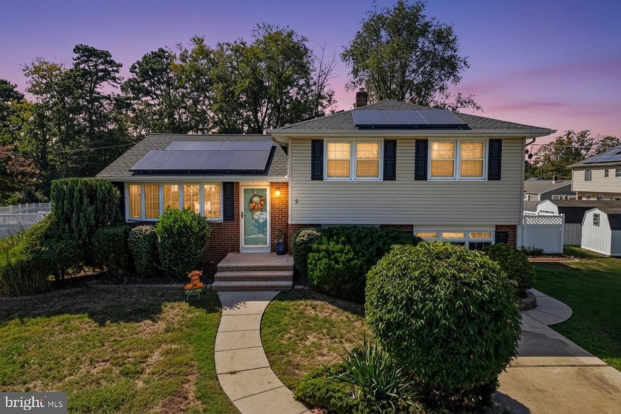 9 Maplebrook Ct, Cherry Hill, NJ 08034 | Zillow
