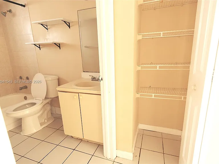 9915 W Okeechobee Rd #2404 — Photo 8