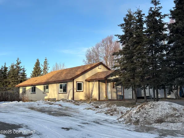 1119 2nd St, Kenai, AK 99611