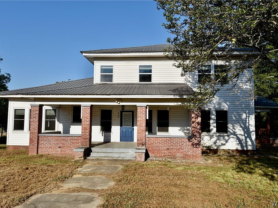 1st image of 706 Black St