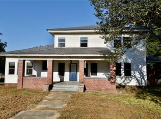 706 Black St, Millport, AL 35576