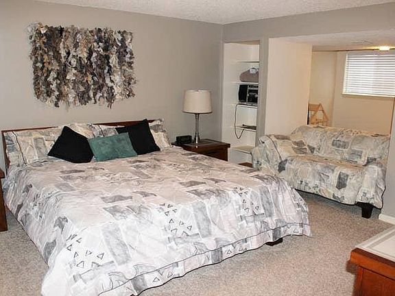 5th image of 3835 Paseo Del Prado St
