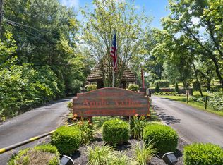 145 State Park Rd #B-3, Jamestown, KY 42629