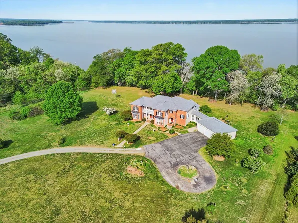 16186 Bundock Rd, King George, VA 22485