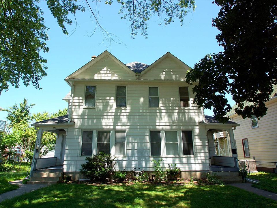 1st image of 916 W 15th St