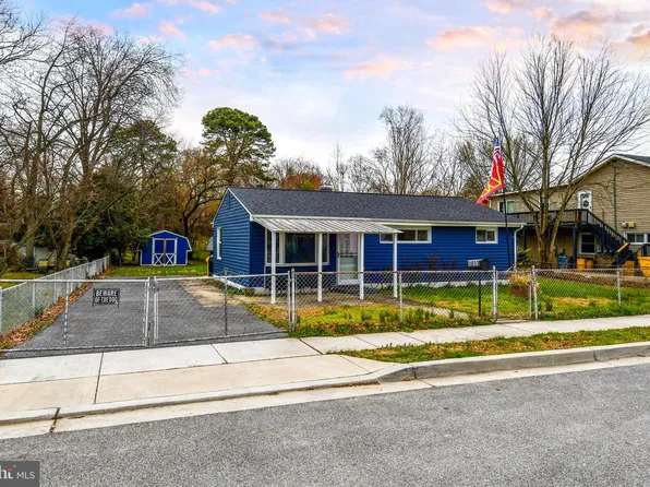 1011 Londonderry Dr, Glen Burnie, MD 21061