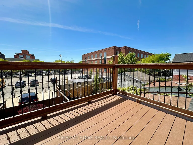 123 Lindsey Ave #UPPER — Photo 15