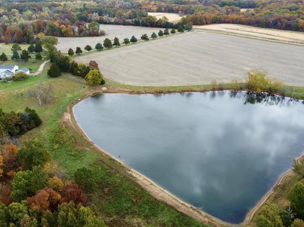 99 Scott Rd, Wellsville, MO 63384