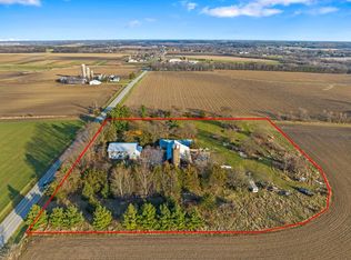 6521 Hospital Rd, Burlington, WI 53105