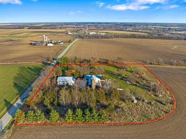 6521 Hospital ROAD, Burlington, WI 53105
