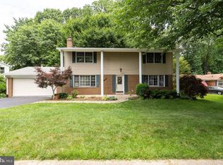 9406 Cantering Pl, Springfield, VA 22153