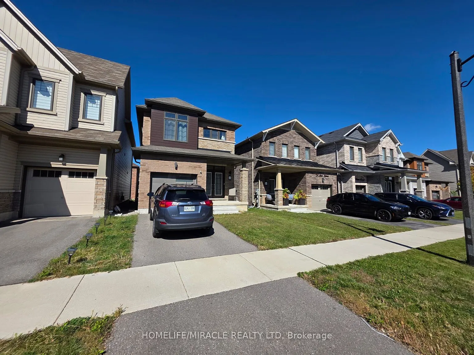 3 bed, $2,500 — Photo 1