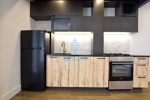 Rented by null | media 12