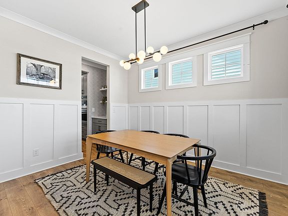 5th image of 601 Yellow Leaf Ln