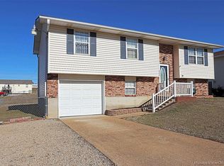 208 Congress St, Park Hills, MO 63601