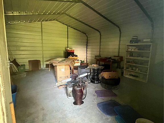 5th image of 119 Haynie Ave