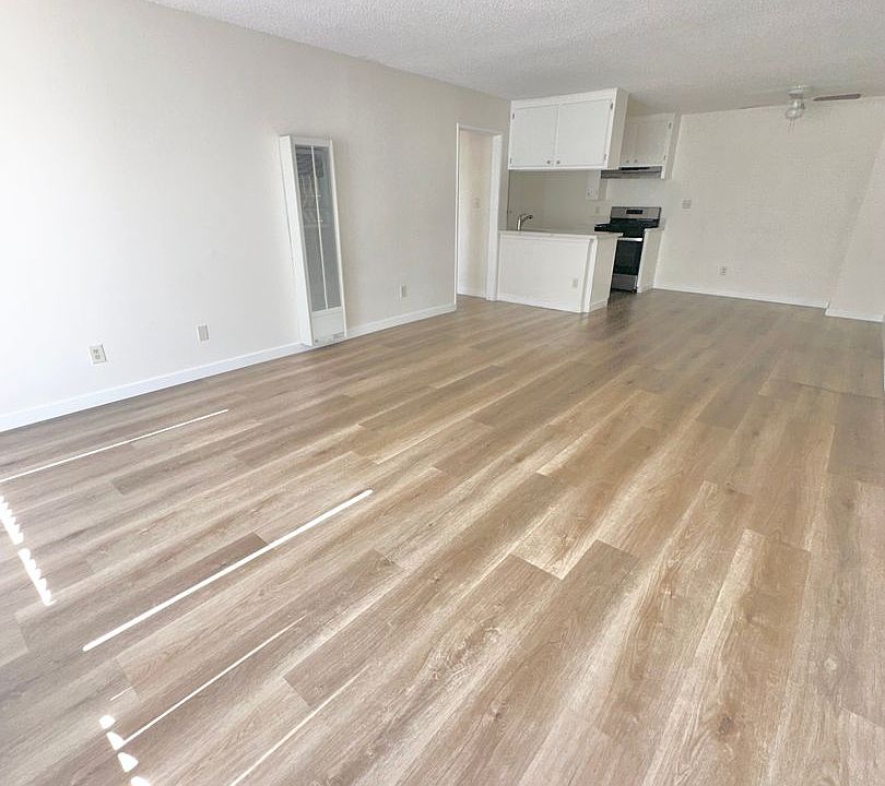 1st image of 18521 Prairie St APT 217