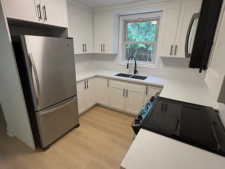 872 Masson St #MAIN — Photo 5