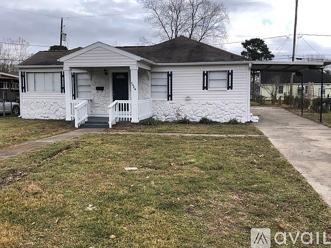 1st image of 1428 Harrop Ave