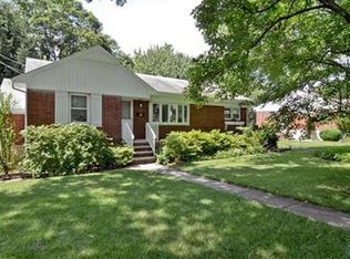 11 Stonefield Rd, Glen Rock, NJ 07452