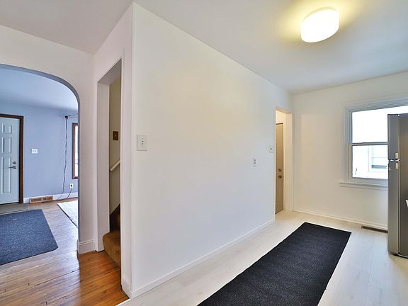 4th image of 1219 S 9th St