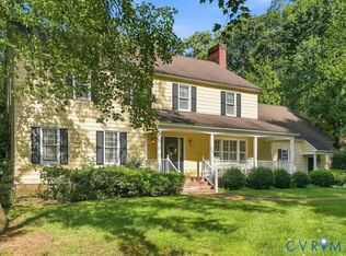 2120 Heathland Dr, Midlothian, VA 23113