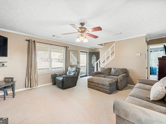 4th image of 218 Johnson Dr
