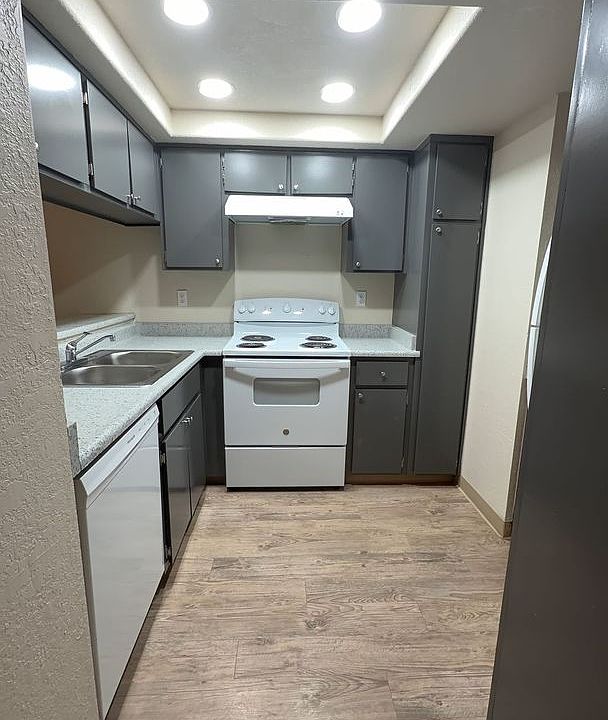 1st image of 2348 Pinedale Ave #2