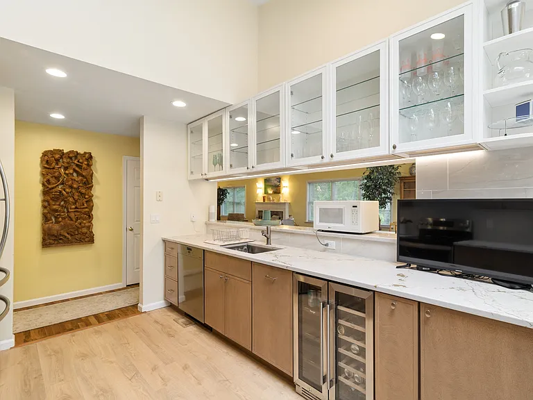 53 Woodruff Ln — Photo 13