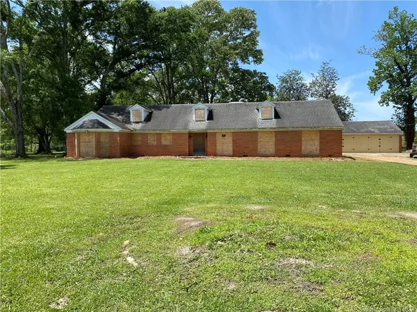 409 N 11th St, Oakdale, LA 71463