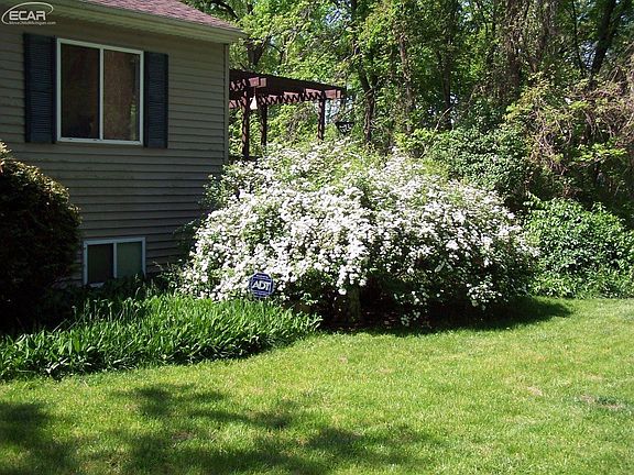5th image of 3260 Sayre Ct