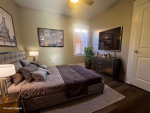 2nd image of 637 Linden Ave #637