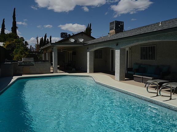 3rd image of 6271 La Palma Pkwy