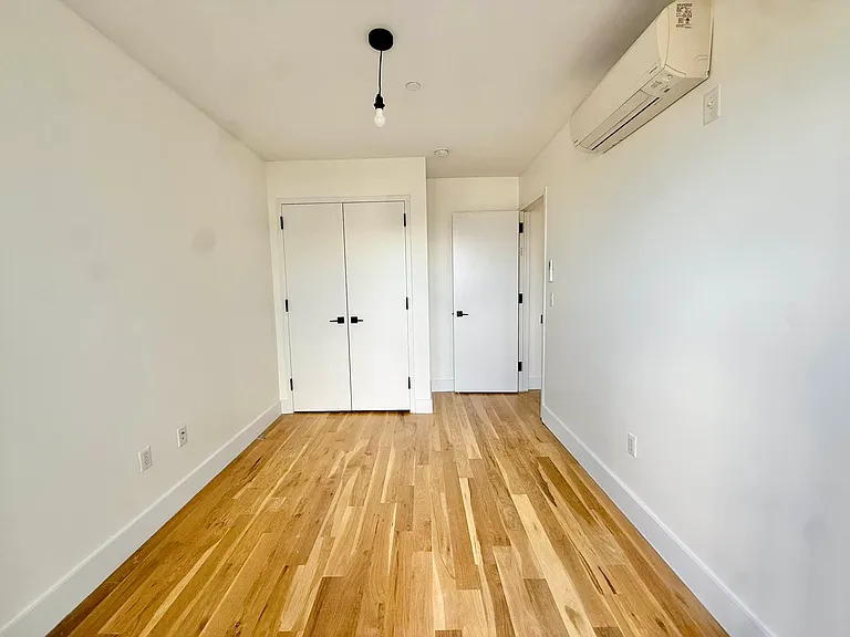 830 Saint Johns Pl #5F — Photo 8