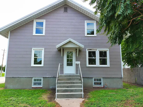 302 W 7th St, Ogallala, NE 69153
