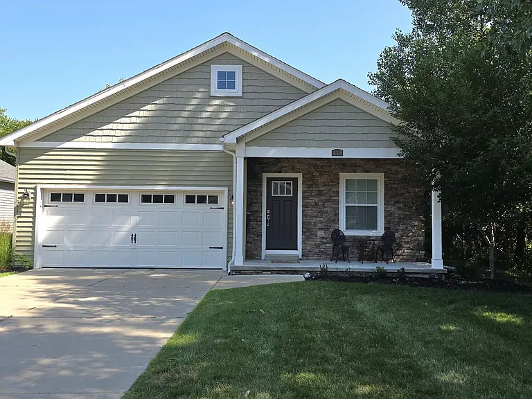 418 W Ellen St — Photo 9