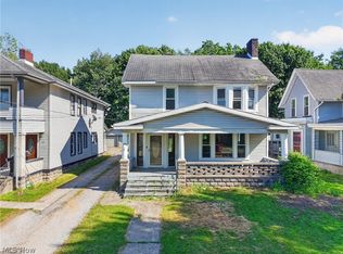 703 W Main St, Conneaut, OH 44030