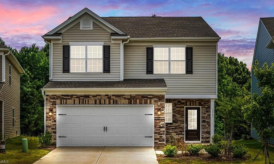 1st image of 5567 Hydrangea St