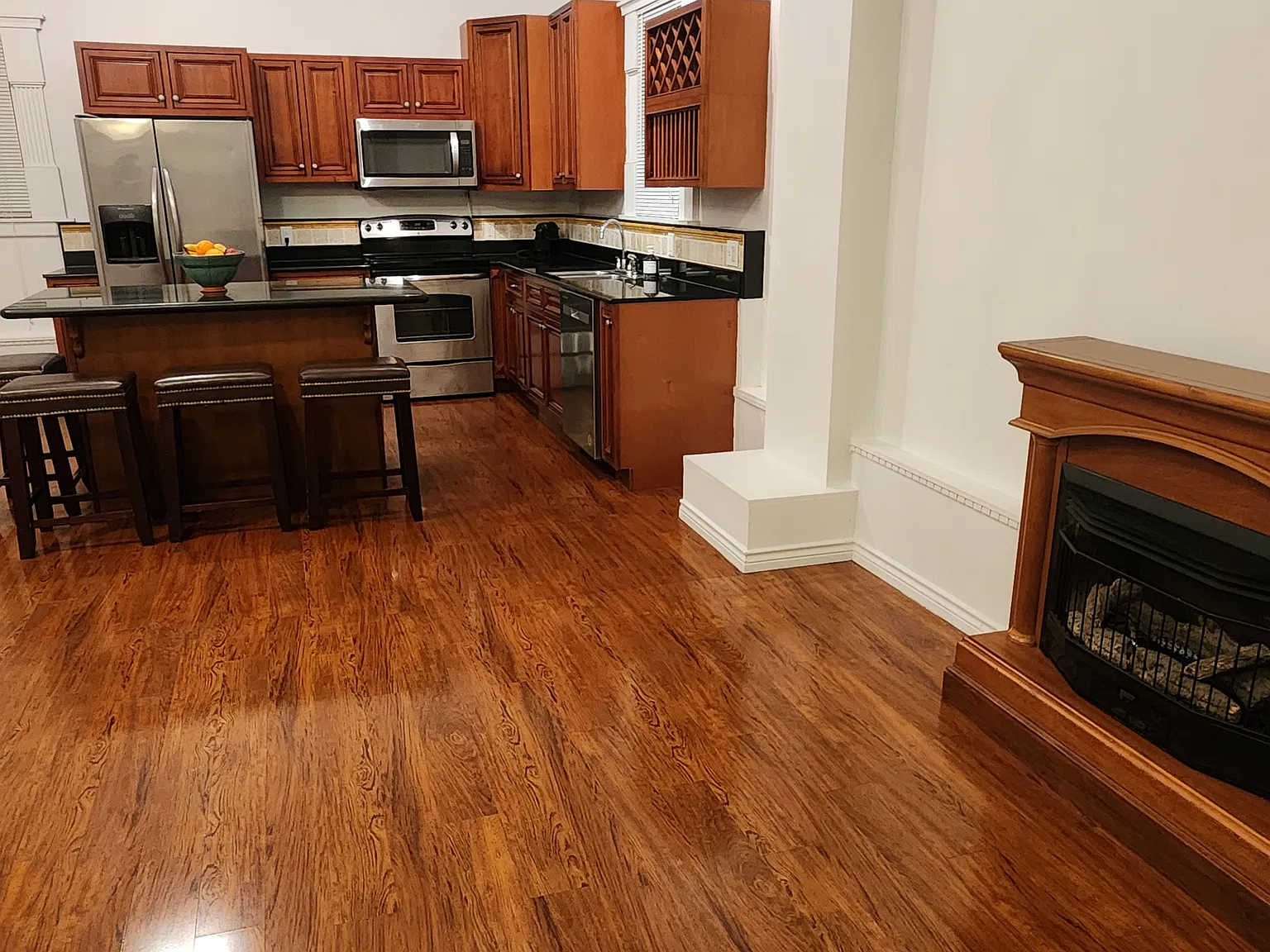3 bed, 1650 sqft, $3,390 — Photo 4